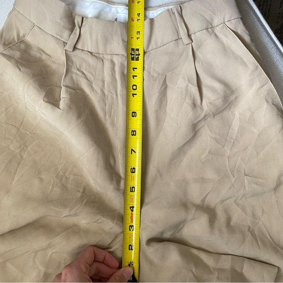 MNG Tan Tailored 7” Shorts 2 - Picture 3 of 12